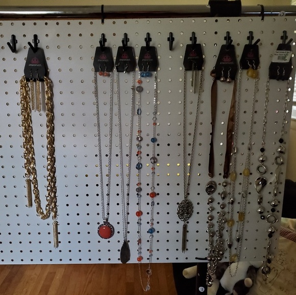 Paparazzi Jewelery follow me ScorpionsJewels - Picture 2 of 3